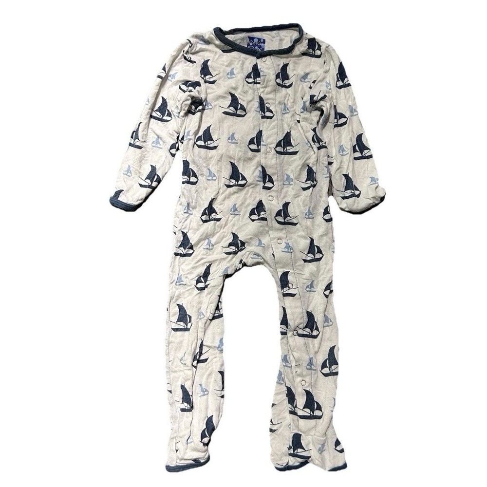 KicKee Pants Toddler White Bamboo Pajamas Blue Sailboats Size 18-24 Months